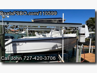 Boston Whaler 230 Outrage