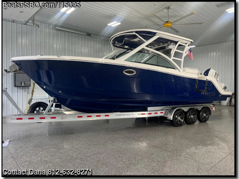 31'  2022 Robalo R317 Dual Console